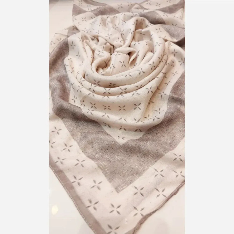 روسری زنانه نخی قواره بزرگ 120 سانت دوردوخت