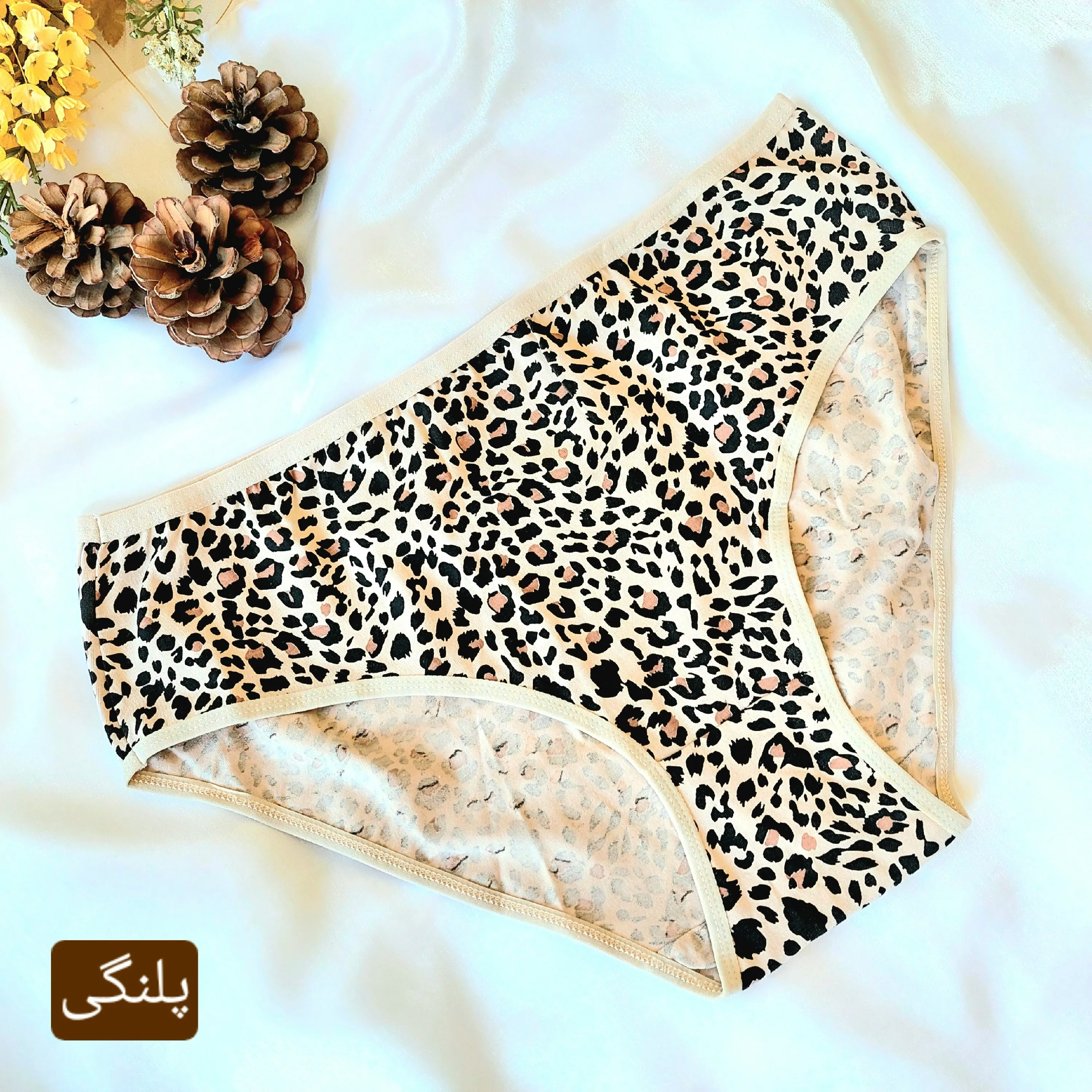 شورت زنانه نخی قواره دار برند ال کیم طرح دار رنگ کرم سایز XL تا 3XL