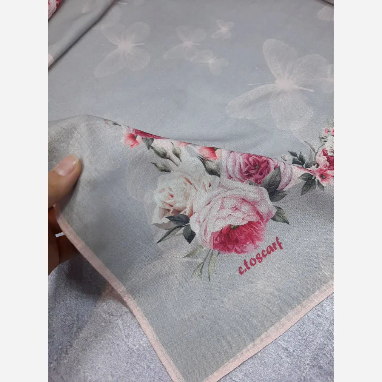 روسری نخ کاستوم مجلسی طرح مشکات پروانه گل رز قواره بزرگ 140 سانتیمتر