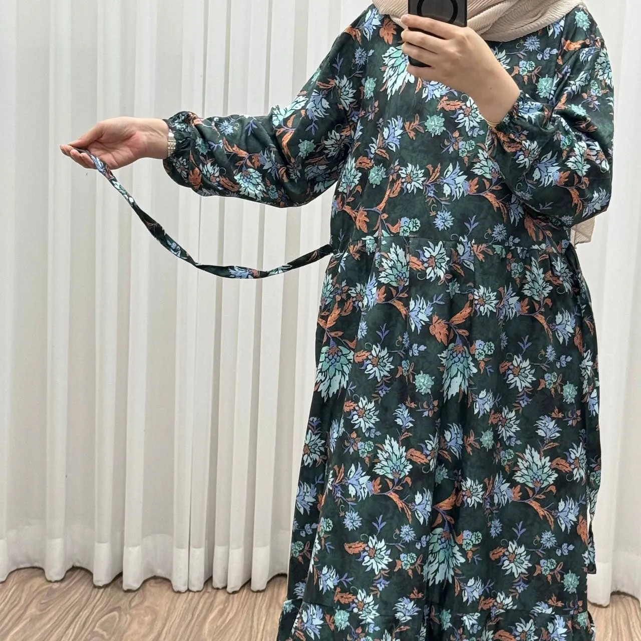 پیراهن زنانه بوگاتی فری سایز تا 46 قد 140 تن خور شیک و راحت بند کمر کمربند دار چهارفصل بدون سایه اندازی