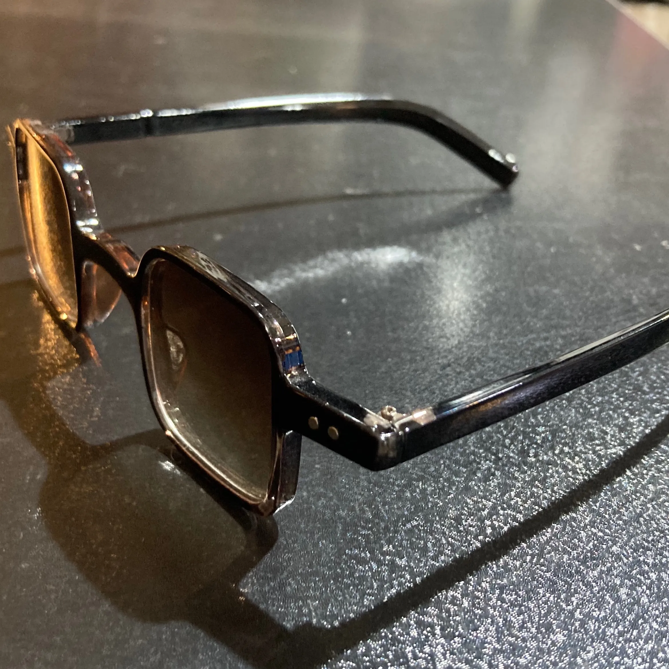 عینک آفتابی فانتزی مربعی با محافظ یو وی 400 مناسب آقایان و خانم ها